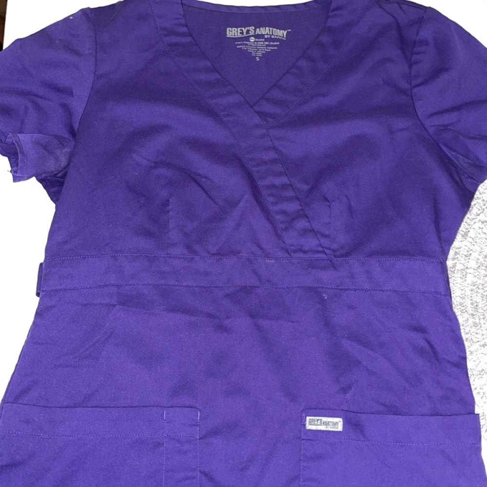 Greys Anatomy Scrub top